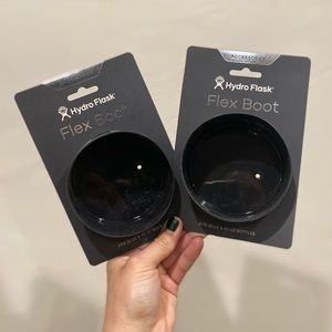 Hydro Flask • (2 available) Solid Black Flex Boot Fits 32 + 40 oz